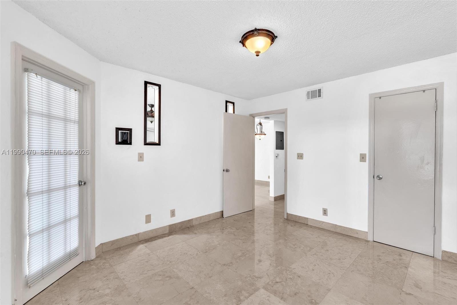 2796 S University Dr #2104 Davie, FL 33328