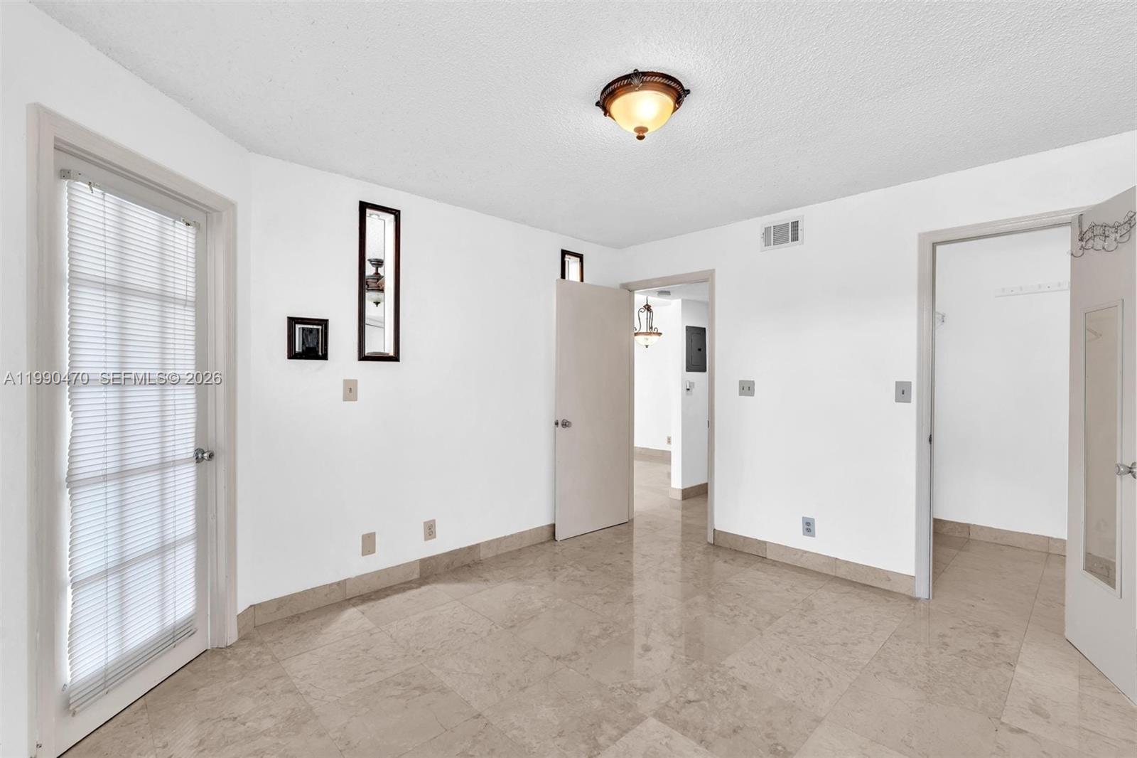 2796 S University Dr #2104 Davie, FL 33328