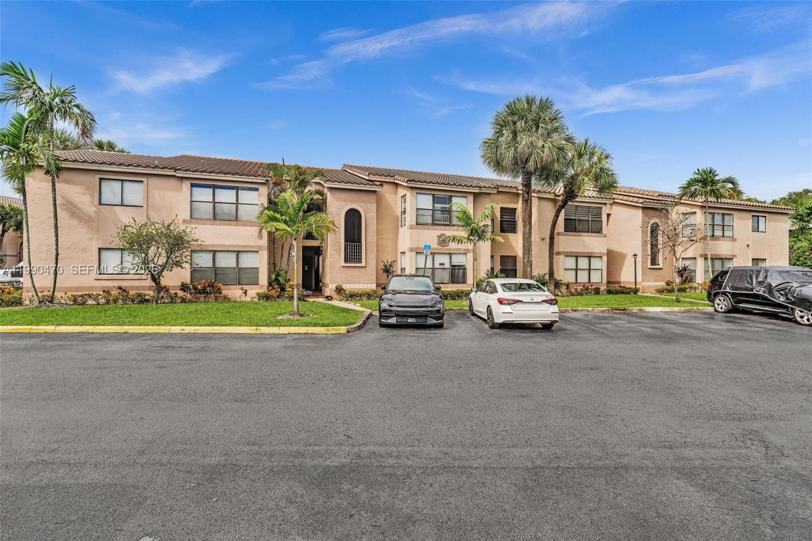 2796 S University Dr #2104 Davie, FL 33328