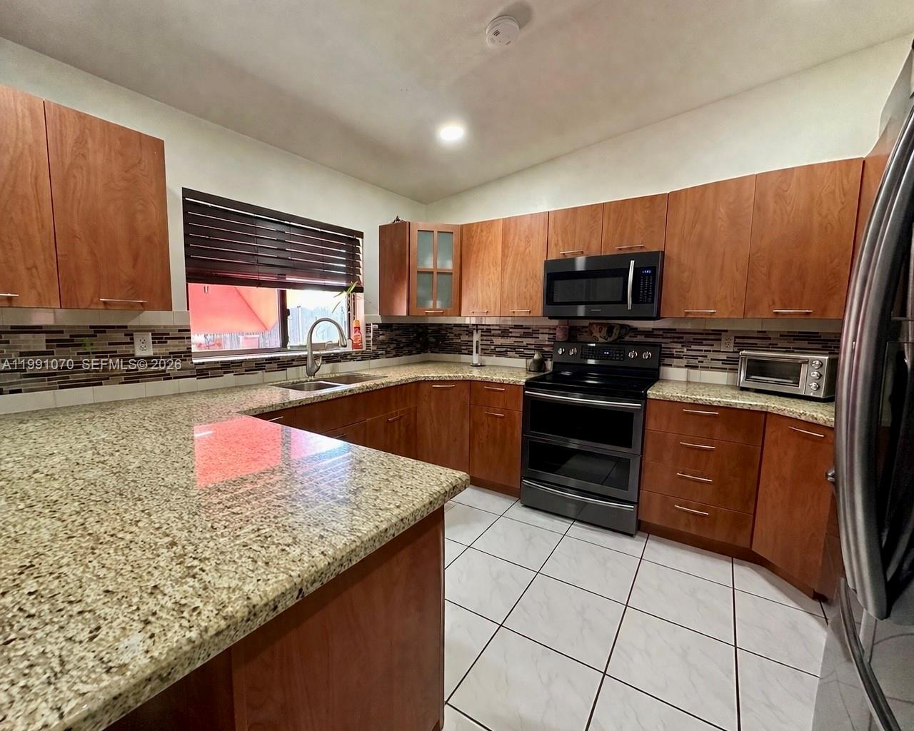 15182 SW 171st St Miami, FL 33187