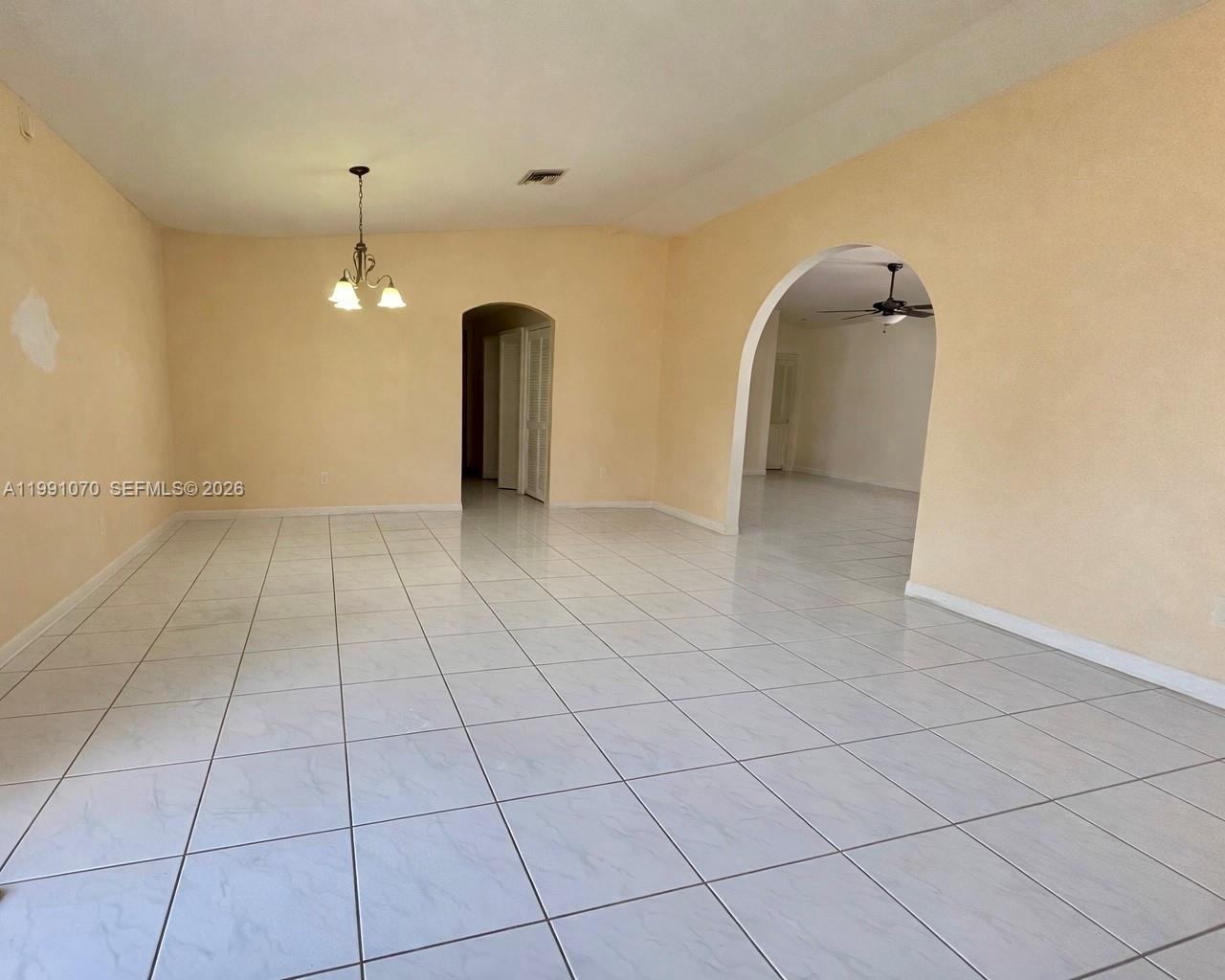 15182 SW 171st St Miami, FL 33187