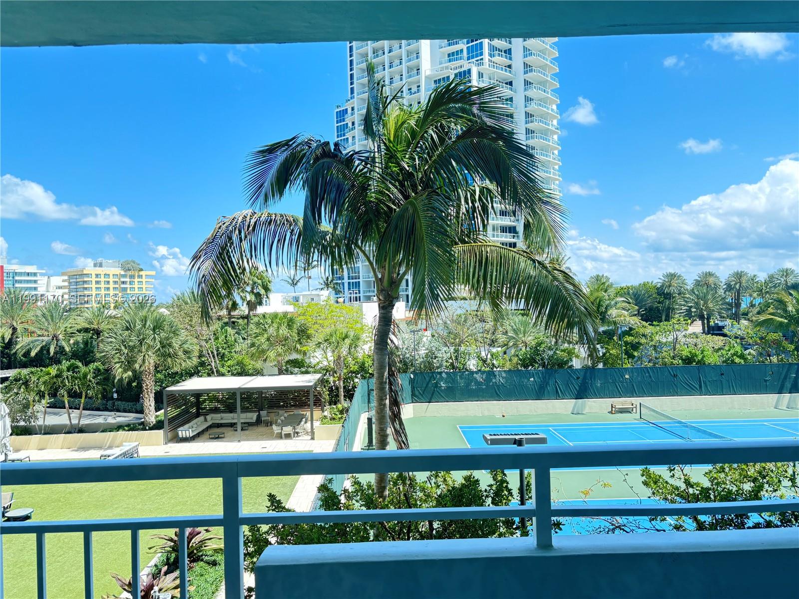 image South Pointe Towers13