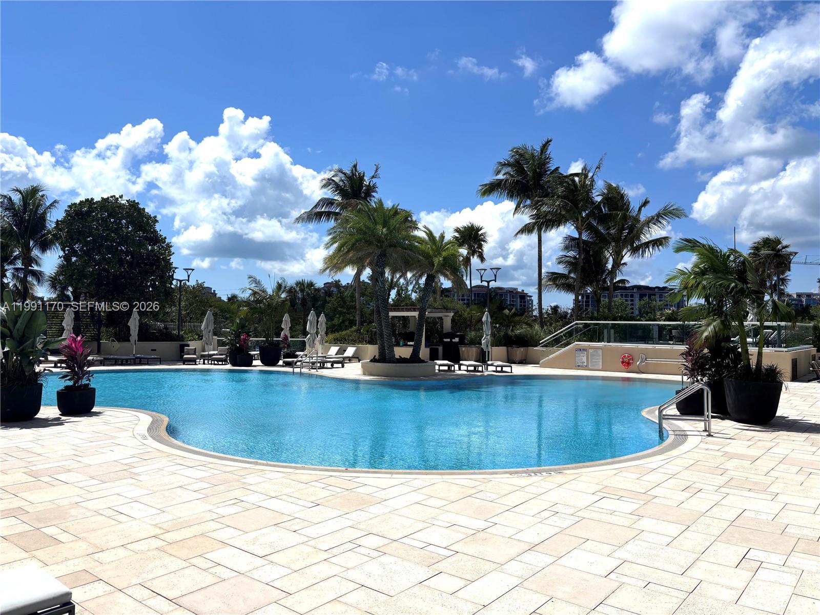 image South Pointe Towers24