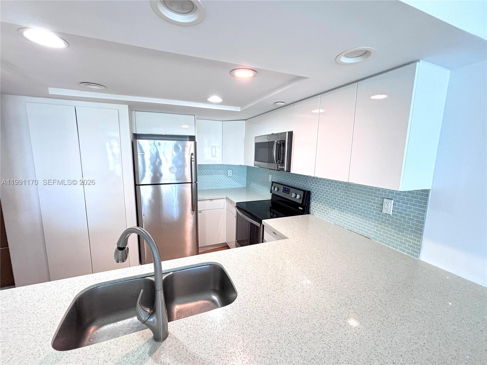 image South Pointe Towers2