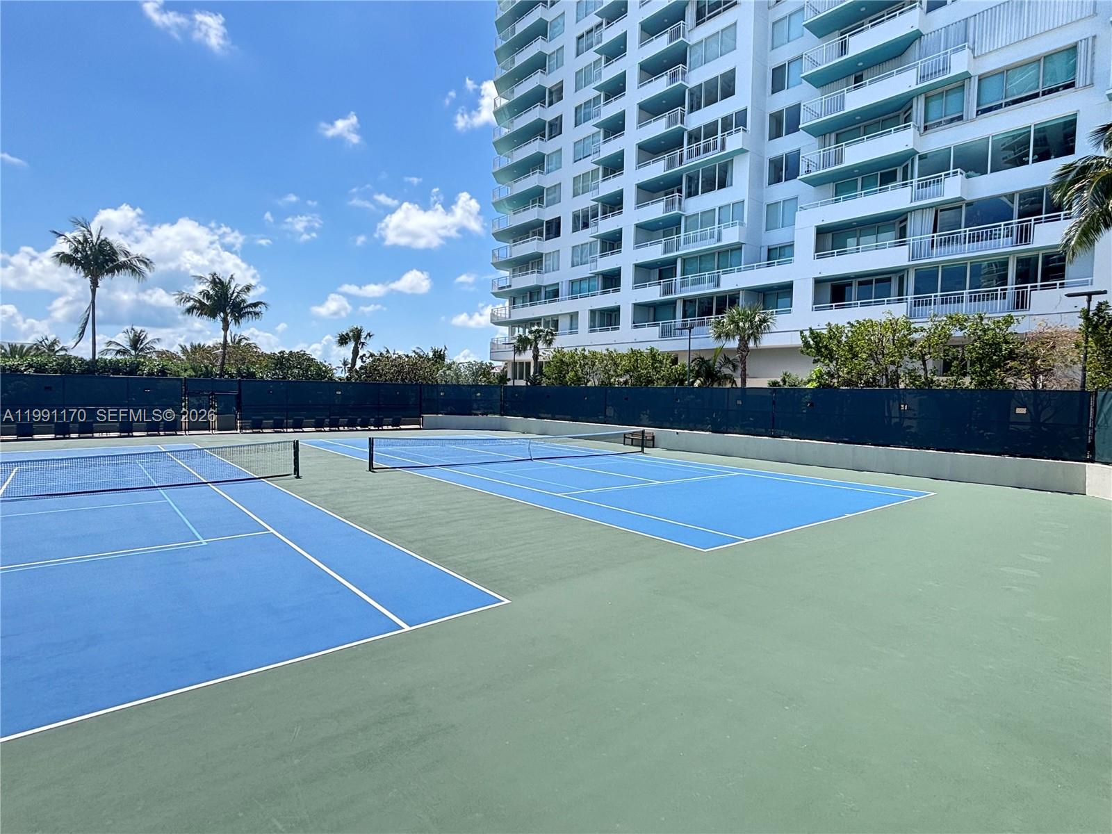 image South Pointe Towers33