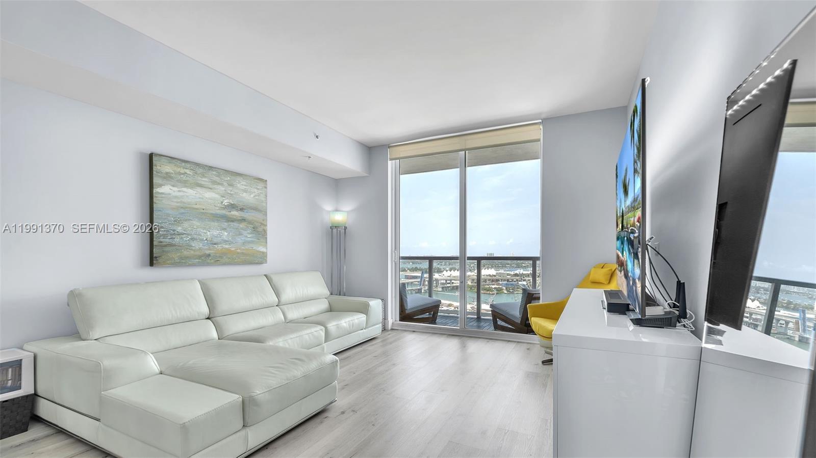 253 NE 2nd St #2209 Miami, FL 33132