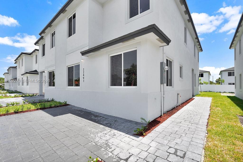 22431 SW 125th Ave #19B Miami, FL 33033