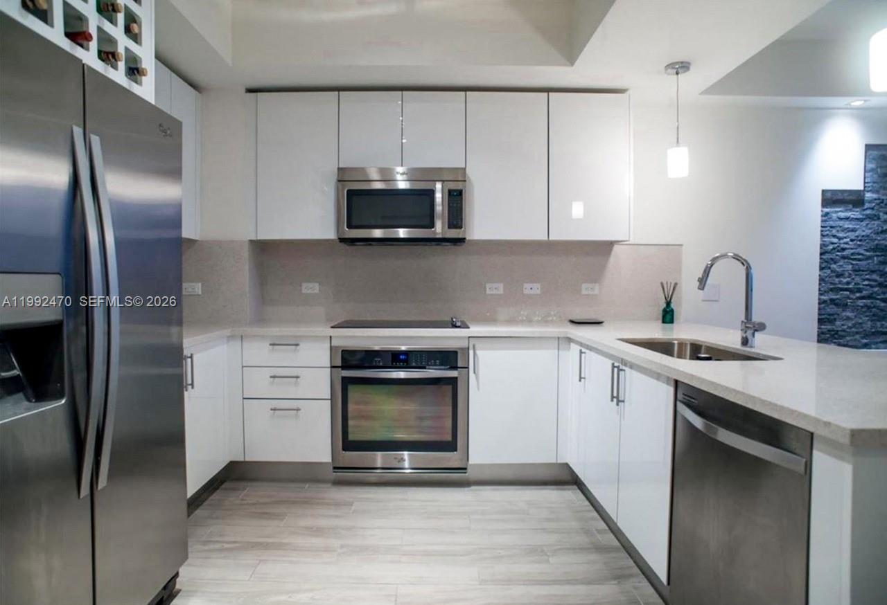 999 SW 1st Ave #3208 Miami, FL 33130