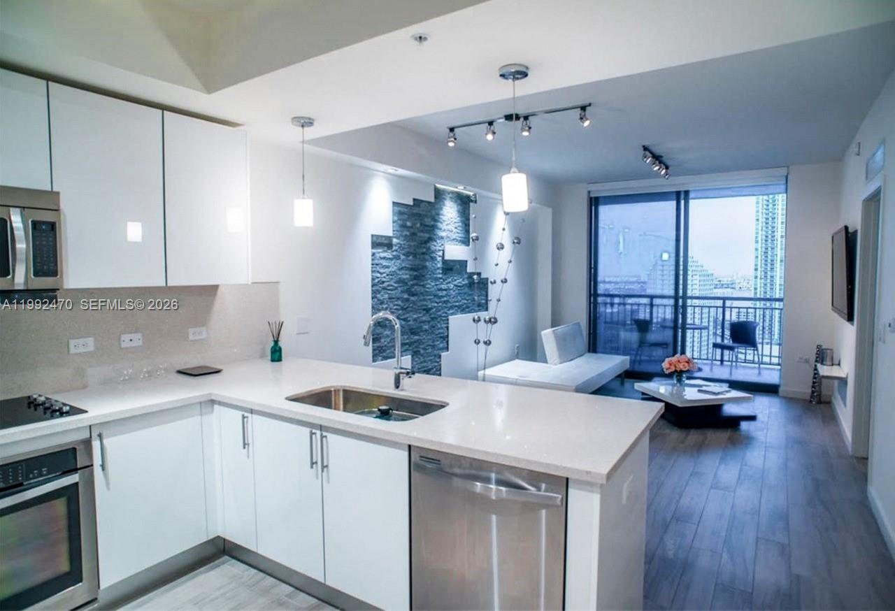 999 SW 1st Ave #3208 Miami, FL 33130