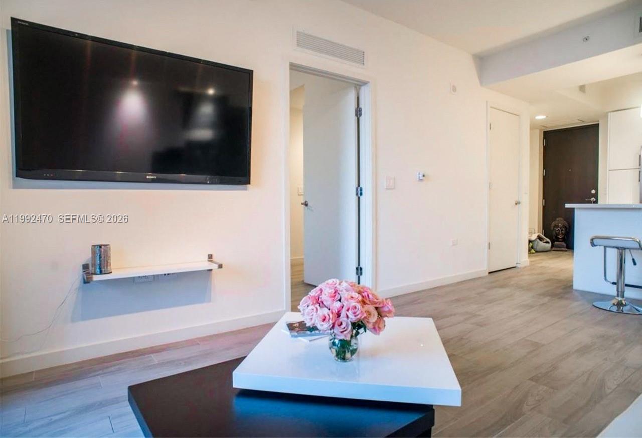 999 SW 1st Ave #3208 Miami, FL 33130