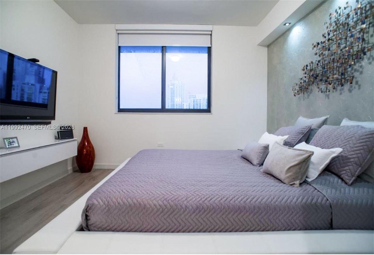 999 SW 1st Ave #3208 Miami, FL 33130