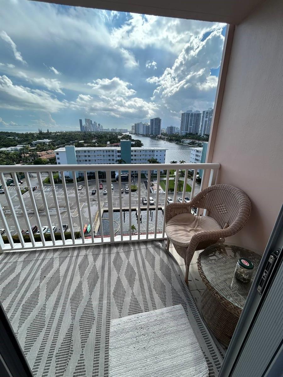 3161 S Ocean Dr #1109 Hallandale Beach, FL 33009