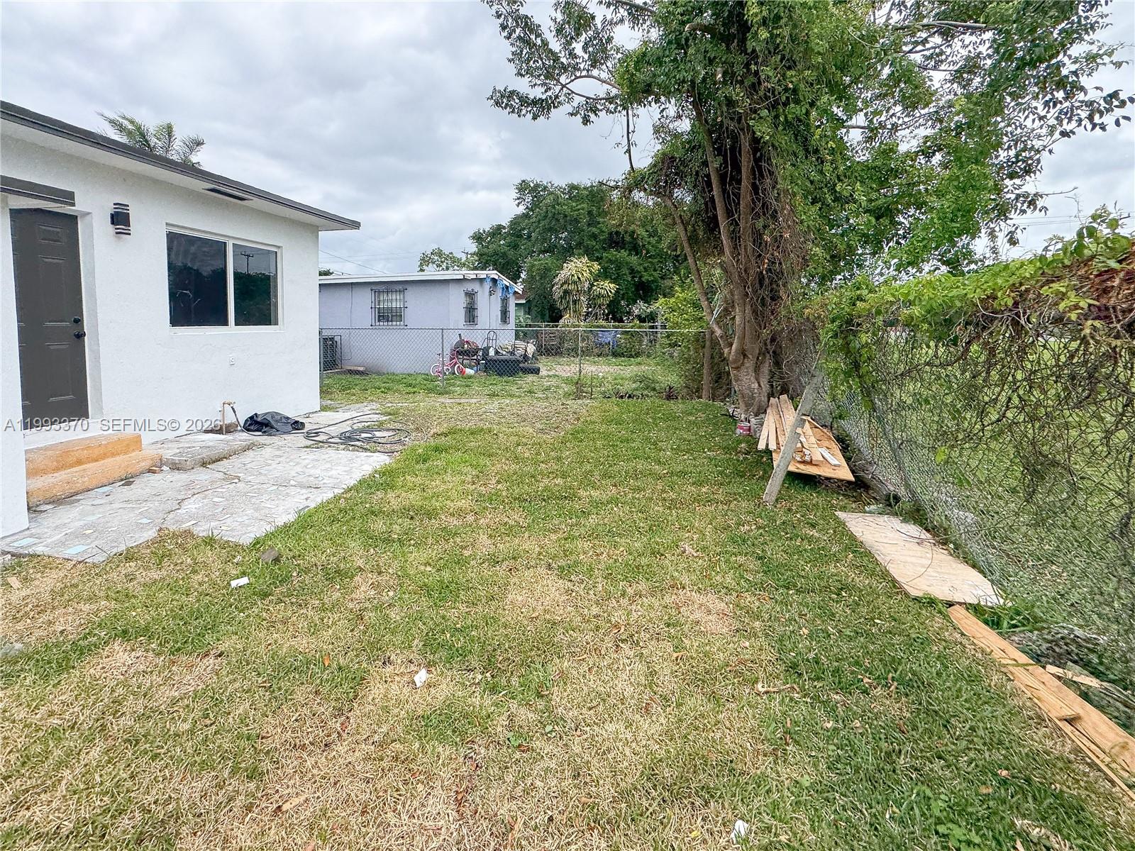 1822 NW 66th St Miami, FL 33147