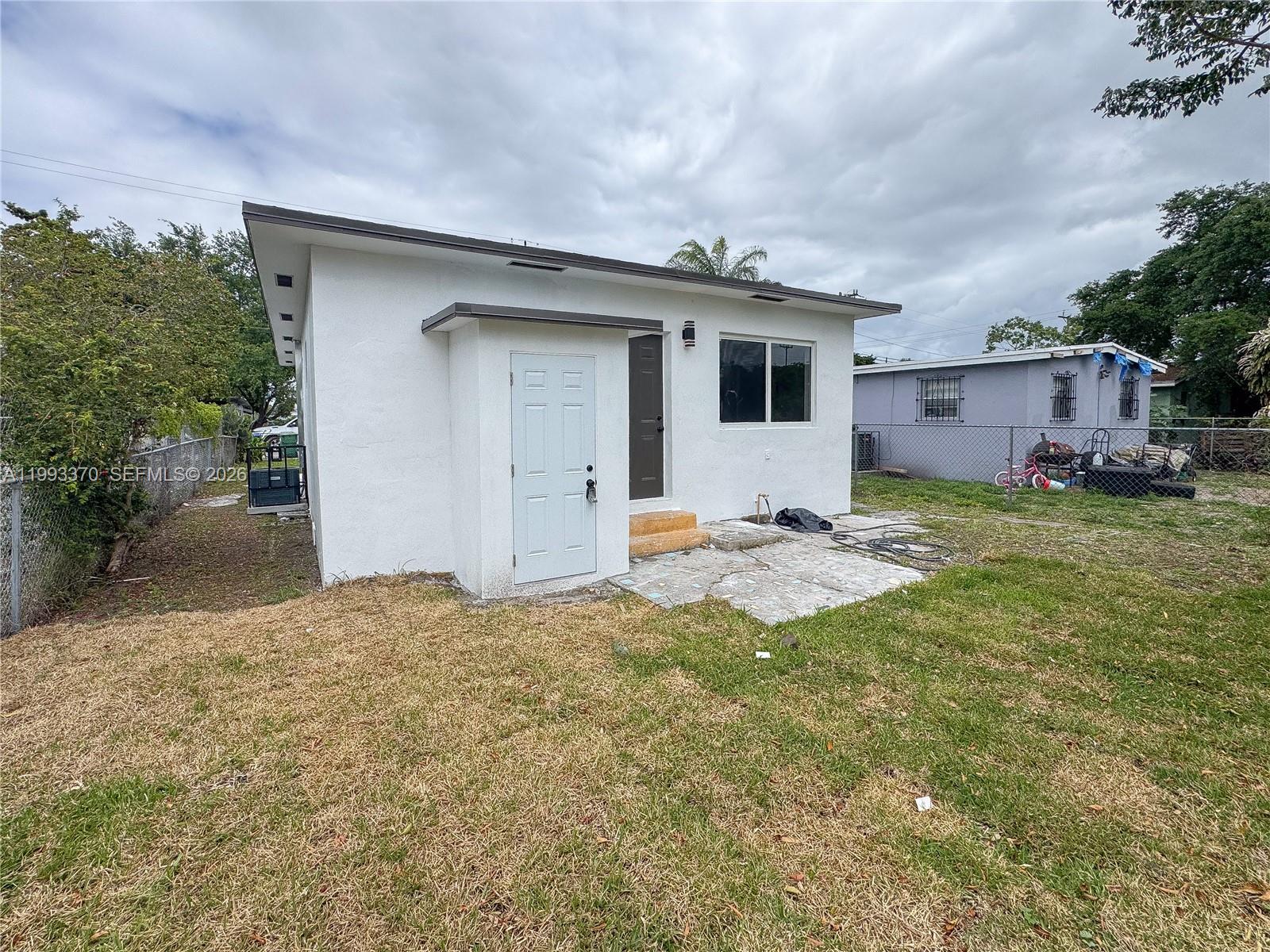 1822 NW 66th St Miami, FL 33147