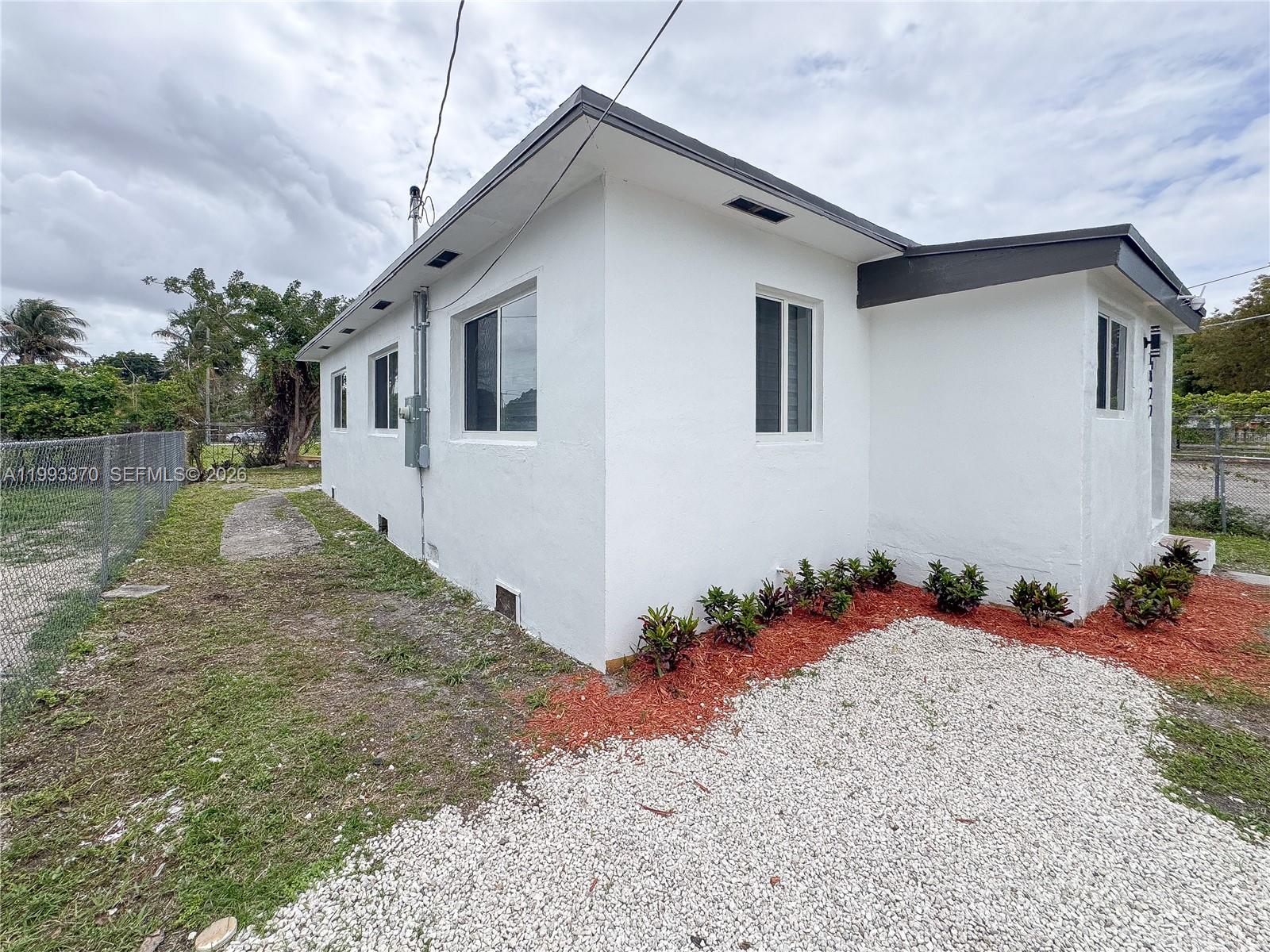 1822 NW 66th St Miami, FL 33147