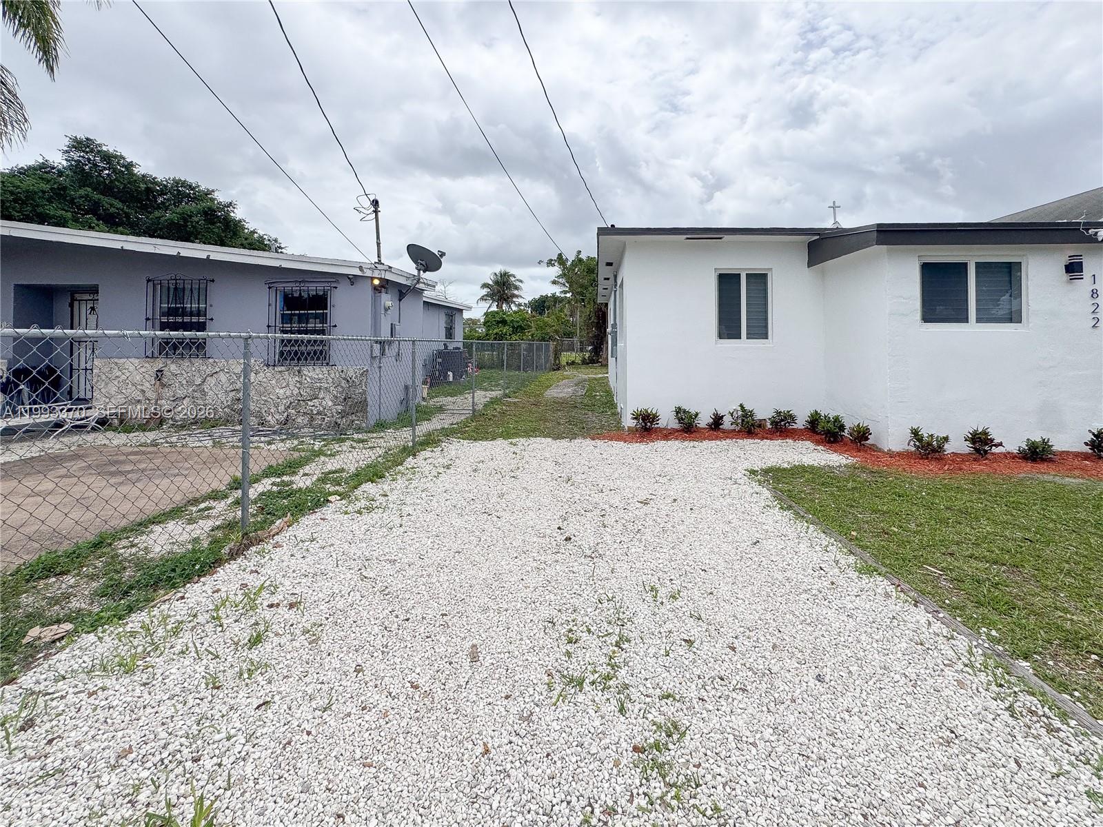 1822 NW 66th St Miami, FL 33147