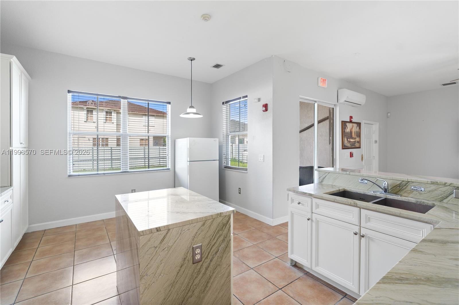 18140 NW 90th Ave Hialeah, FL 33018