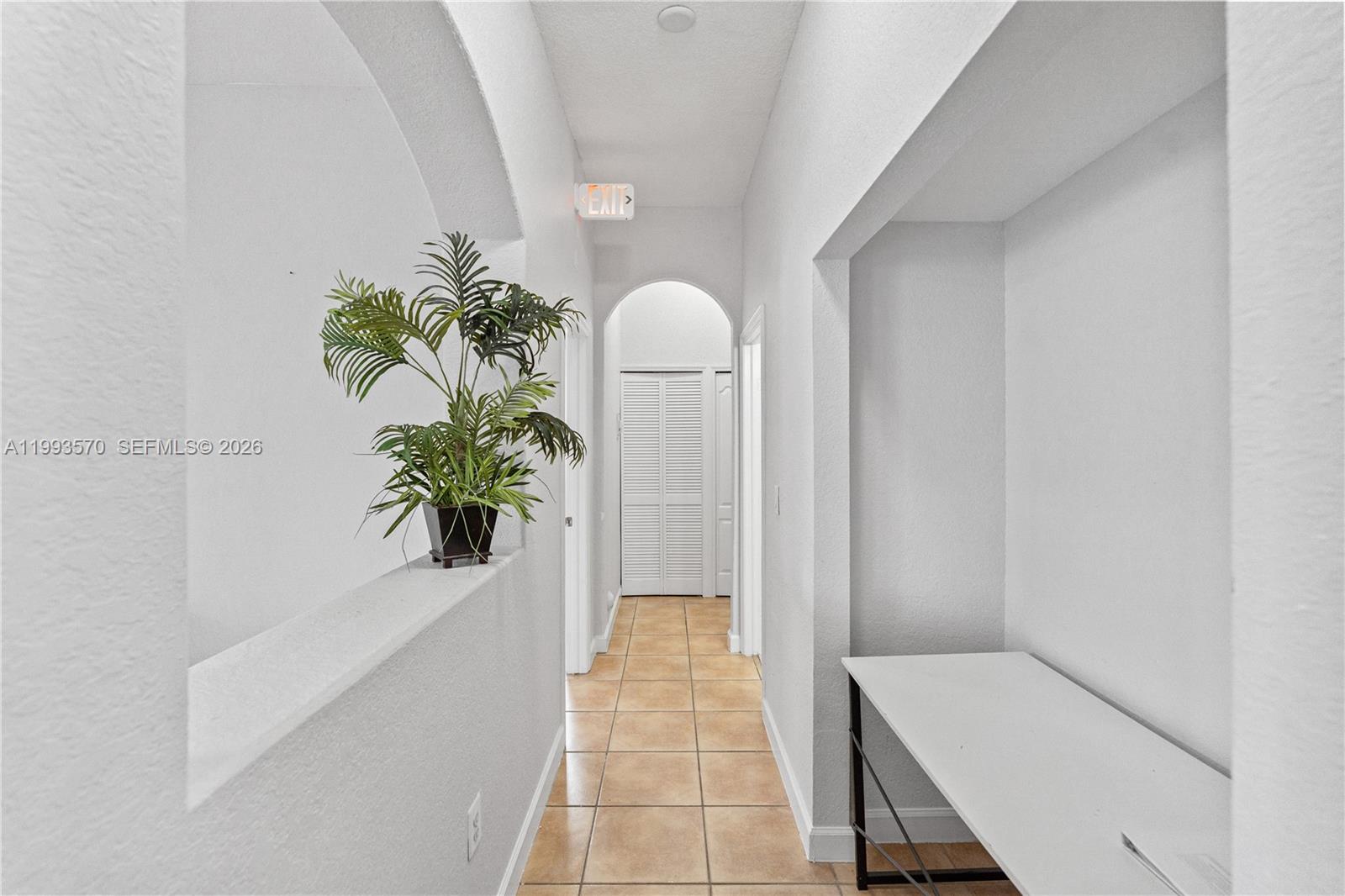 18140 NW 90th Ave Hialeah, FL 33018