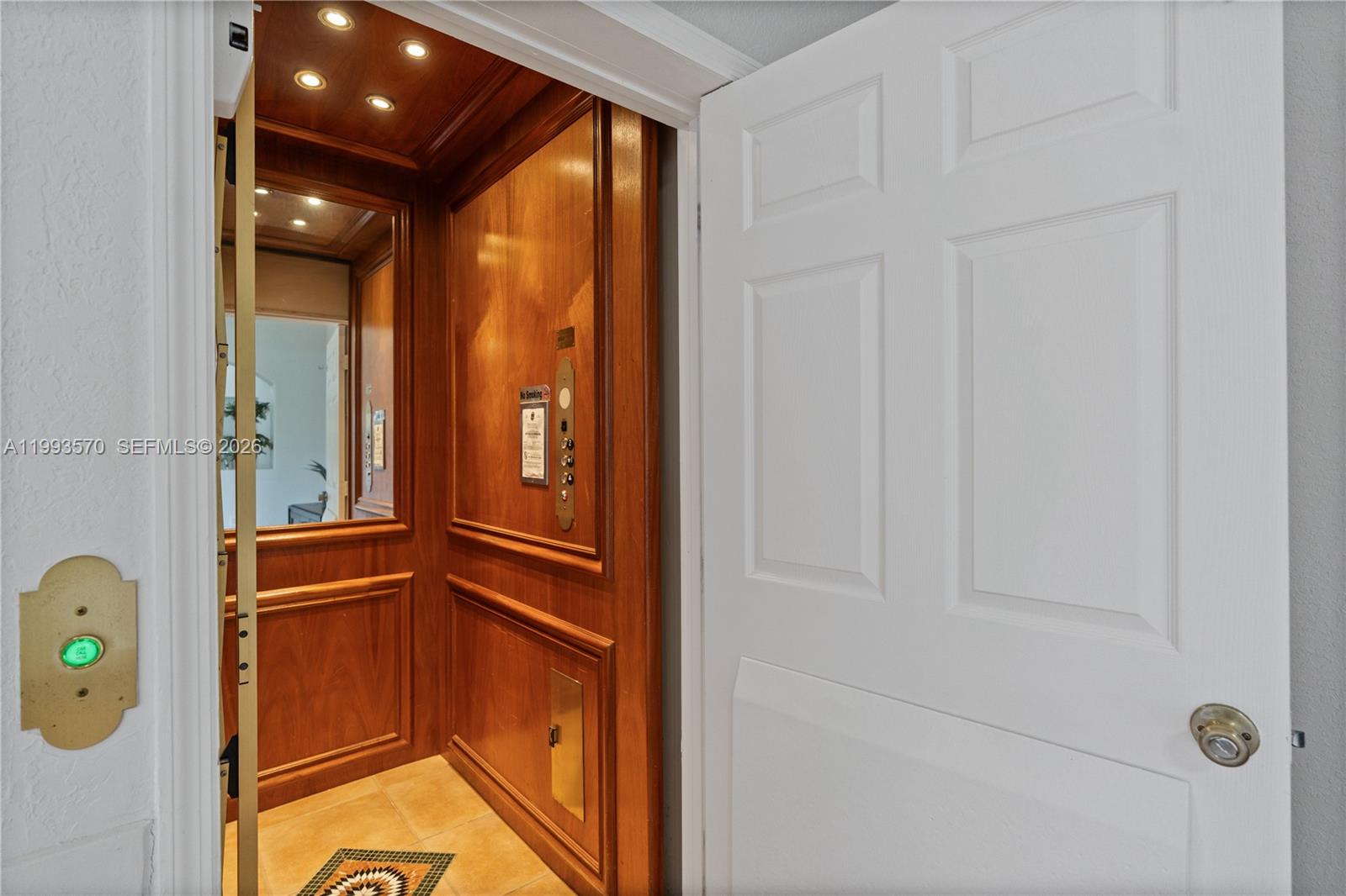 18140 NW 90th Ave Hialeah, FL 33018