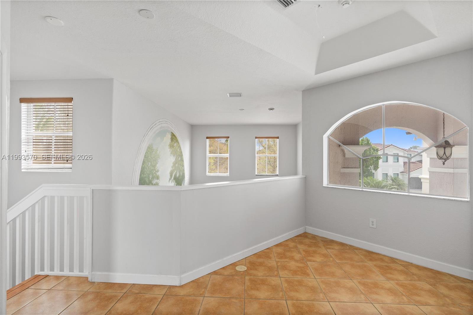 18140 NW 90th Ave Hialeah, FL 33018