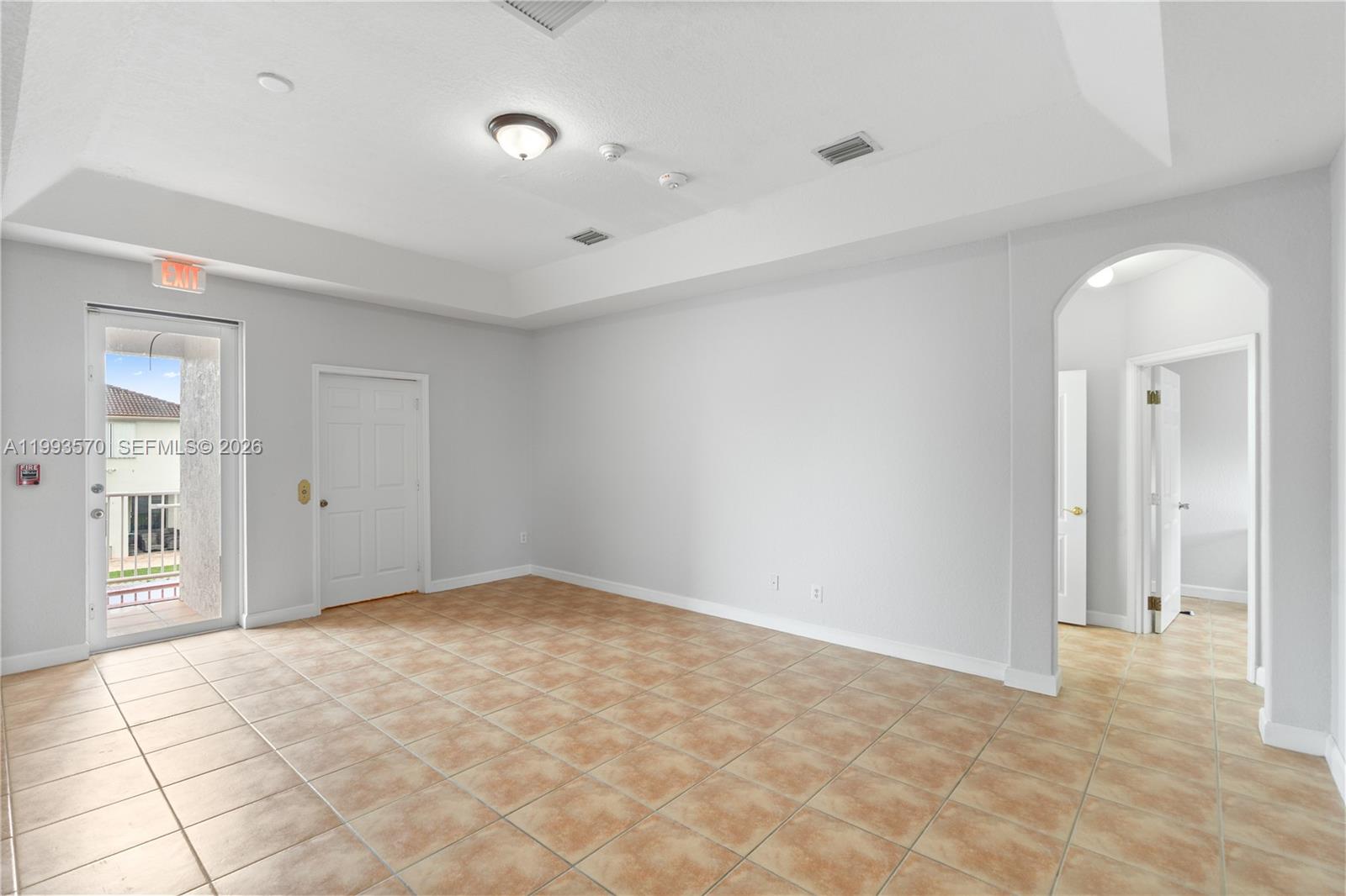 18140 NW 90th Ave Hialeah, FL 33018