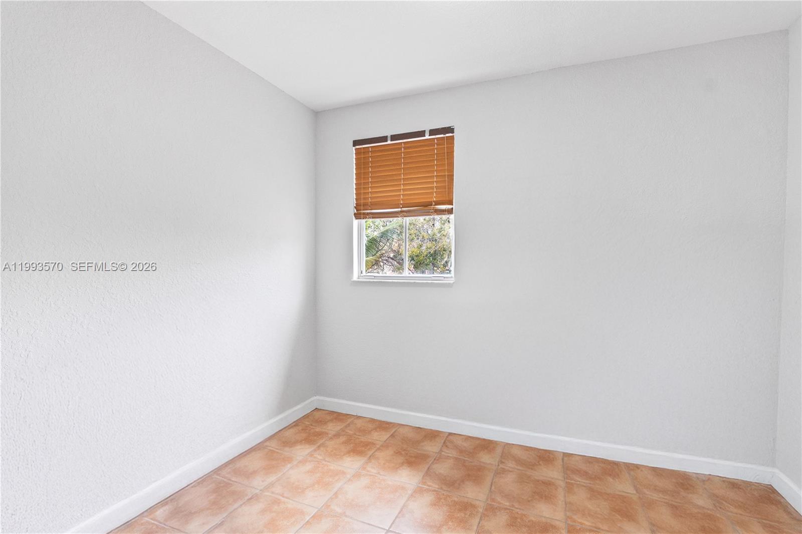 18140 NW 90th Ave Hialeah, FL 33018