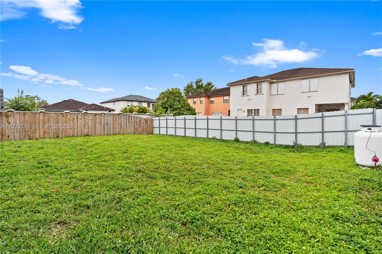 18140 NW 90th Ave Hialeah, FL 33018