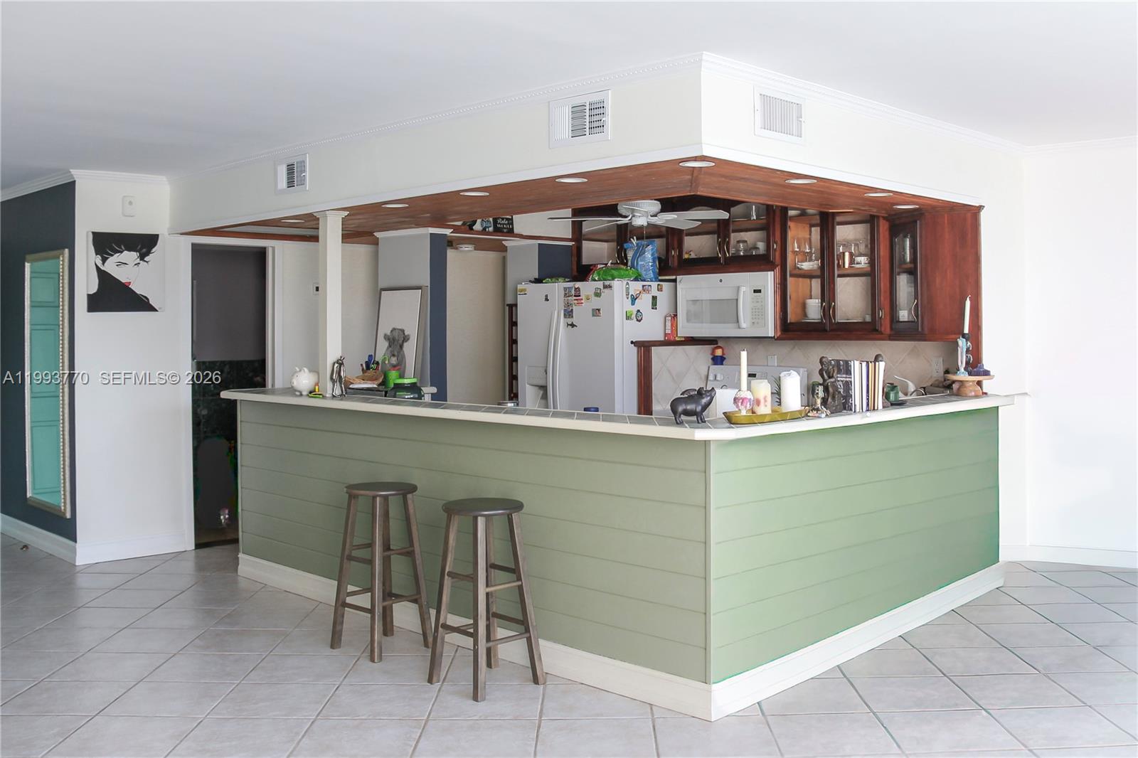 2001 Atlantic Shores Blvd #312