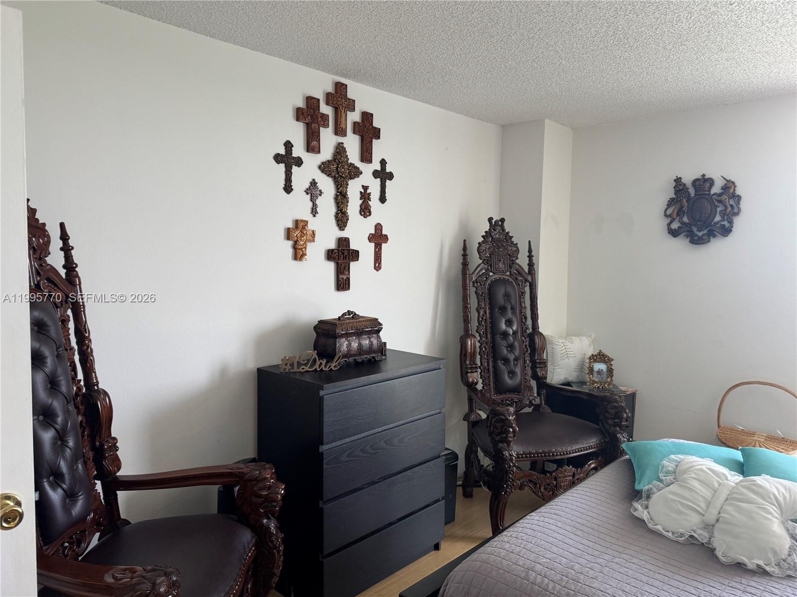 image Arlen House East19