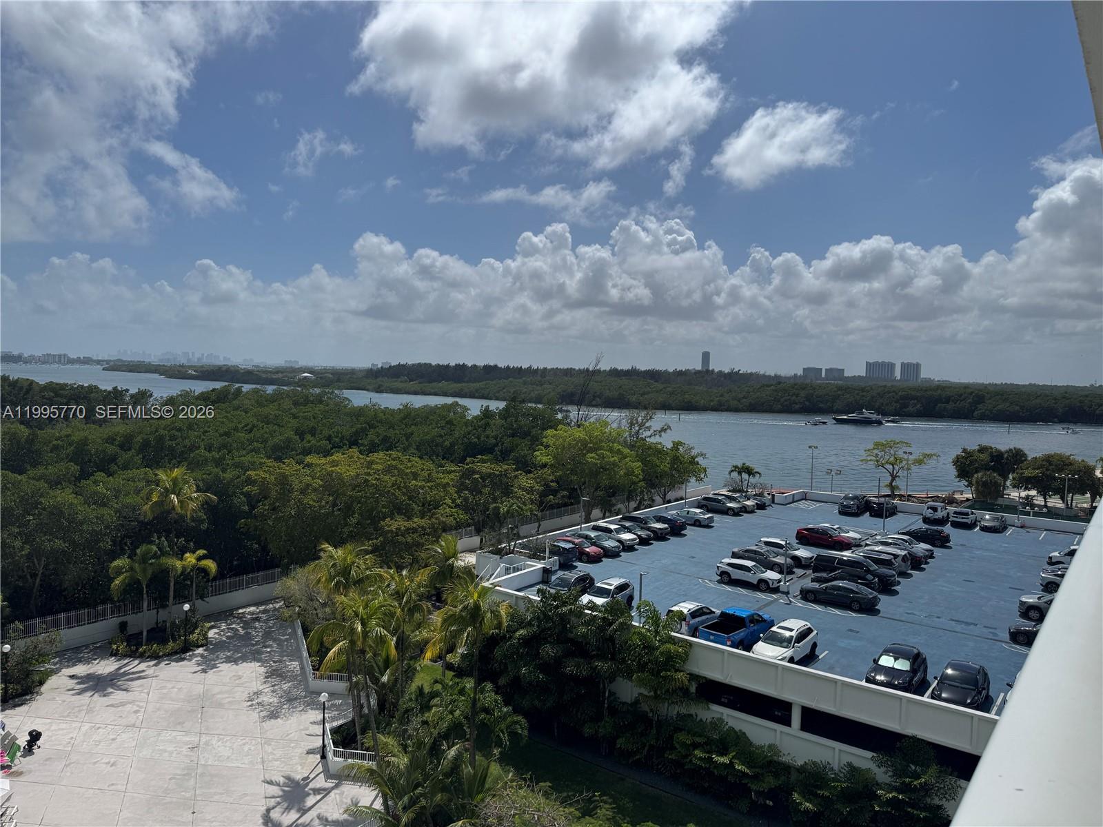 image Arlen House East5