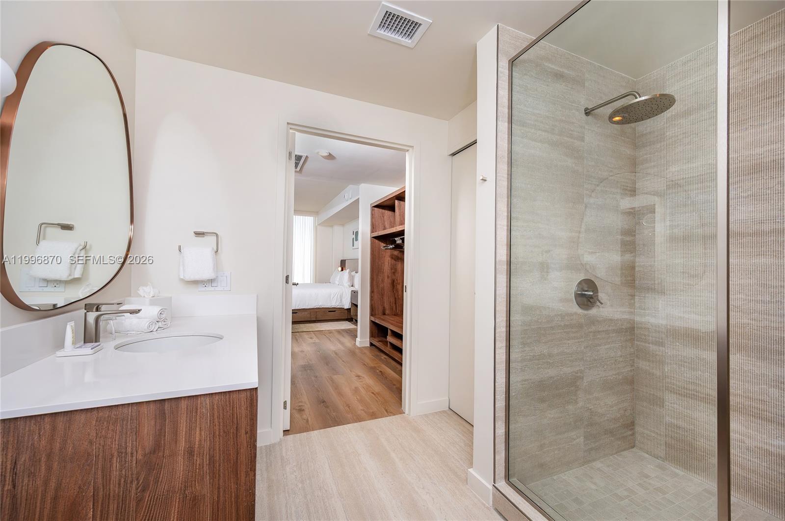 1611 SW 2nd Ave #216 Miami, FL 33129