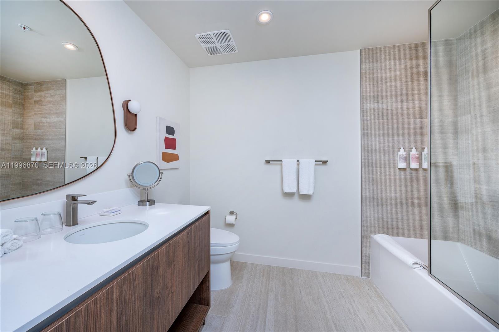 1611 SW 2nd Ave #216 Miami, FL 33129