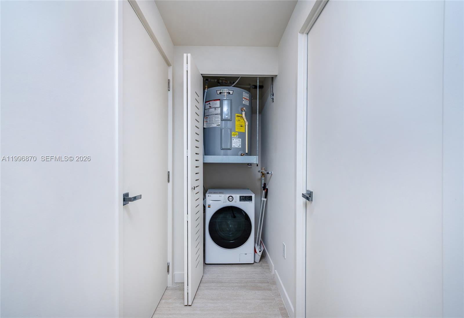 1611 SW 2nd Ave #216 Miami, FL 33129