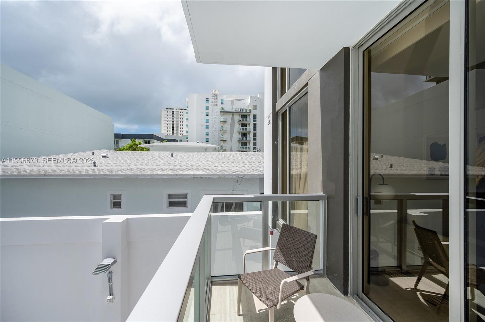 1611 SW 2nd Ave #216 Miami, FL 33129