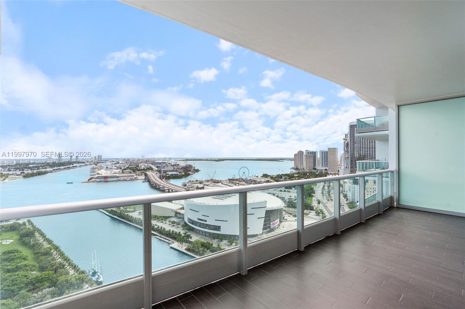 900 Biscayne Blvd #3502