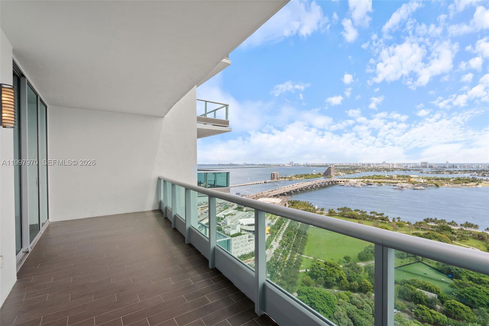 900 Biscayne Blvd #3502 Miami, FL 33132