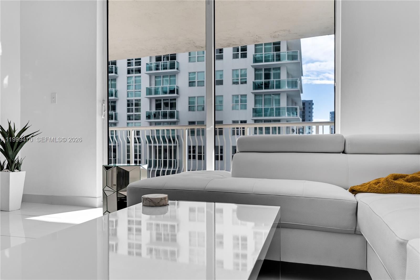 image The Club at Brickell Bay14