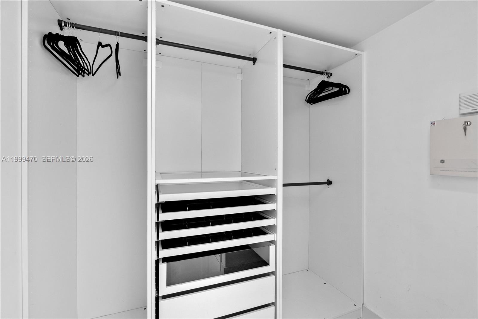 image The Club at Brickell Bay33