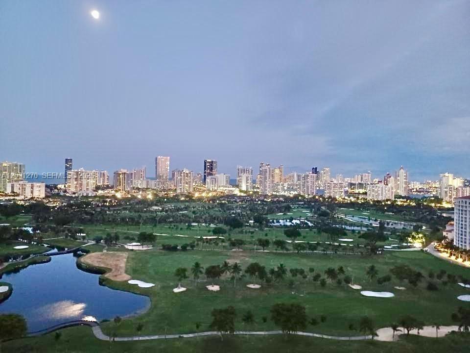 20301 W Country Clb Dr #PH24 Aventura, FL 33180