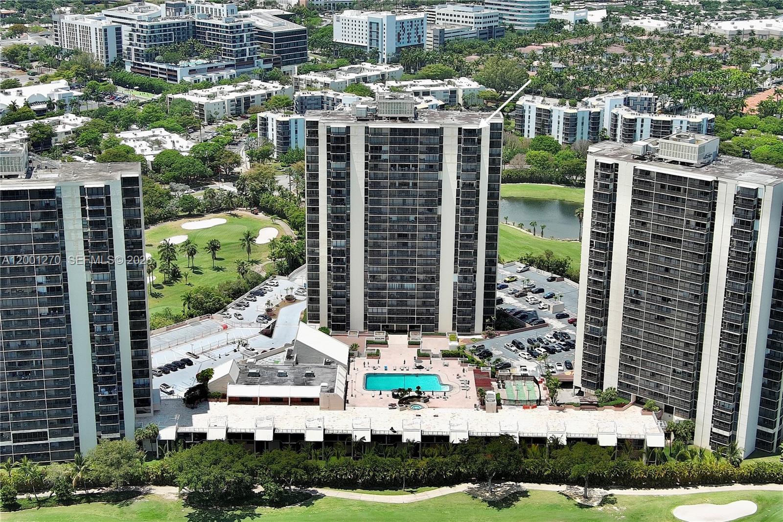 20301 W Country Clb Dr #PH24 Aventura, FL 33180