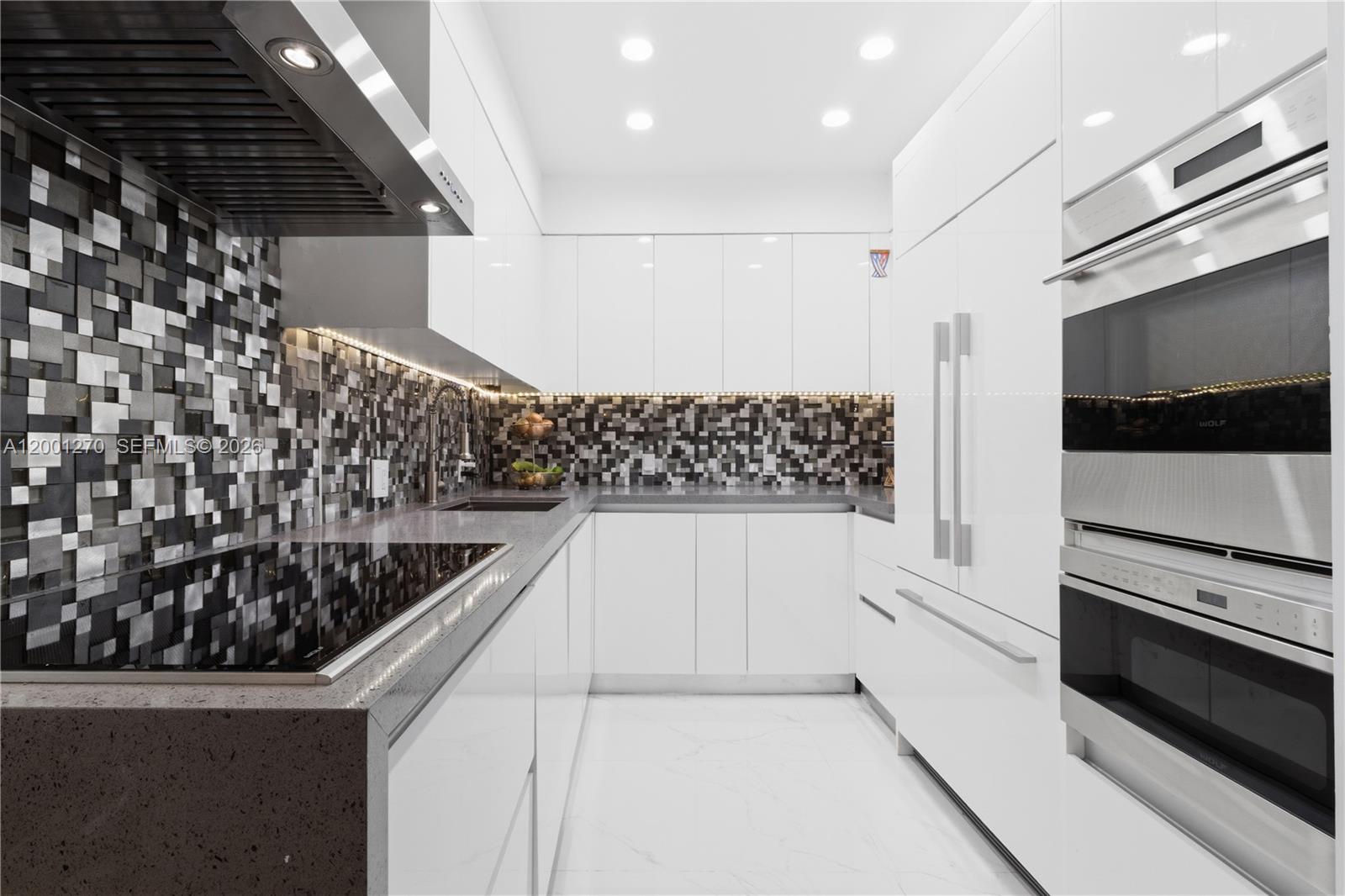 20301 W Country Clb Dr #PH24 Aventura, FL 33180