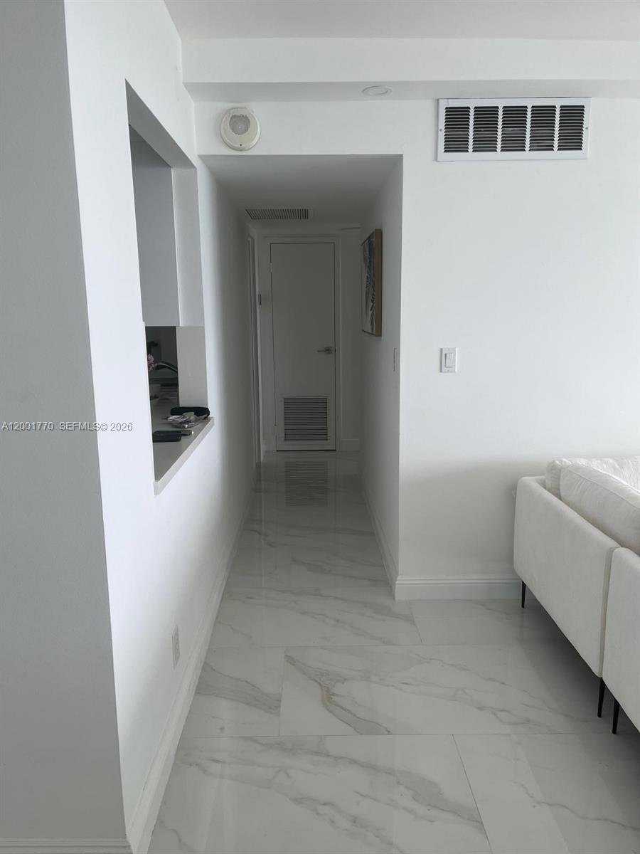image Arlen House East13
