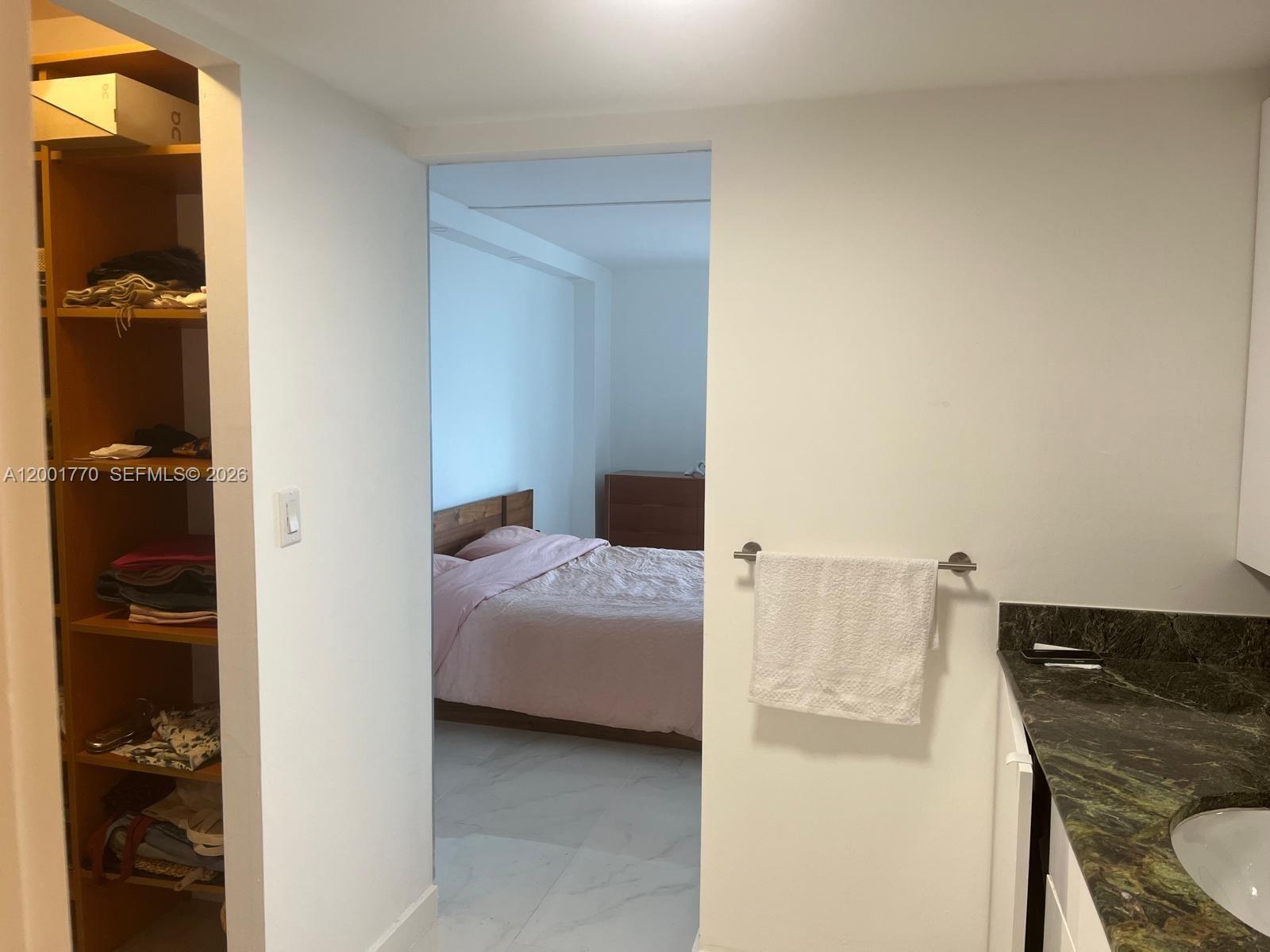 image Arlen House East16