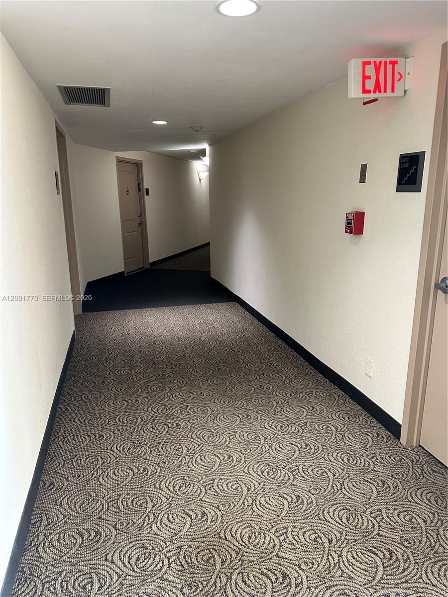 image Arlen House East24