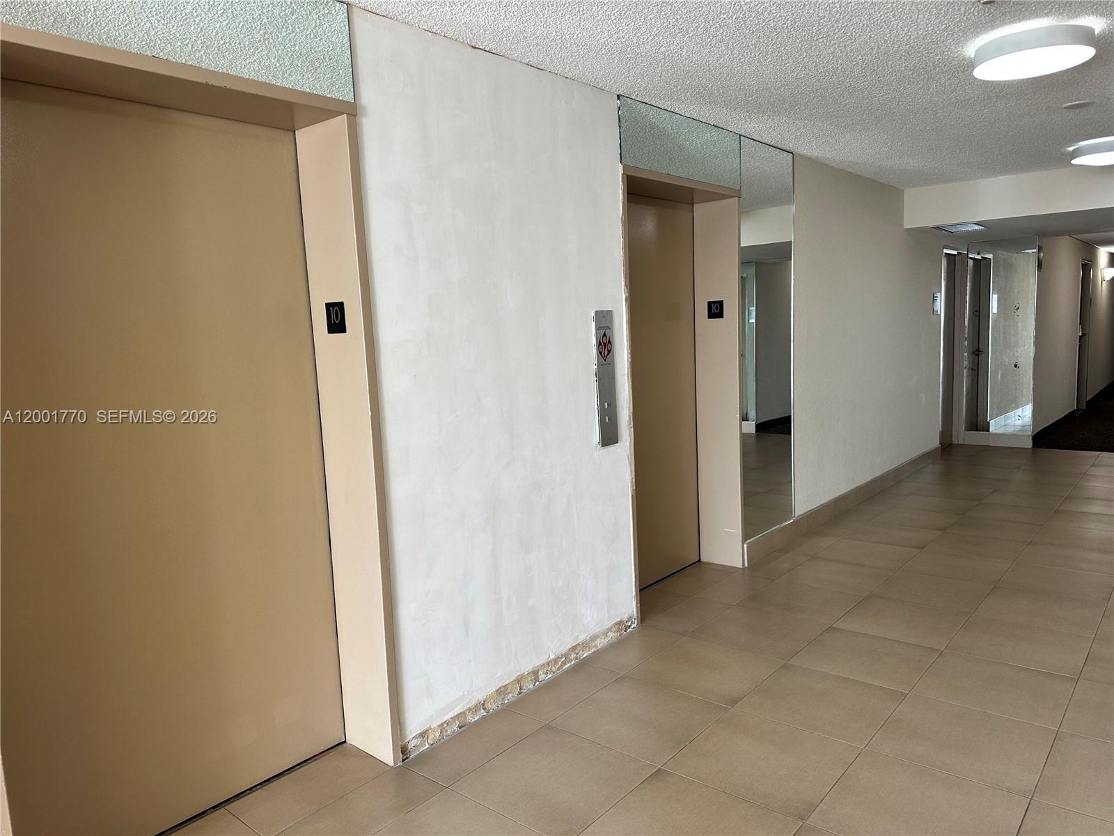 image Arlen House East25
