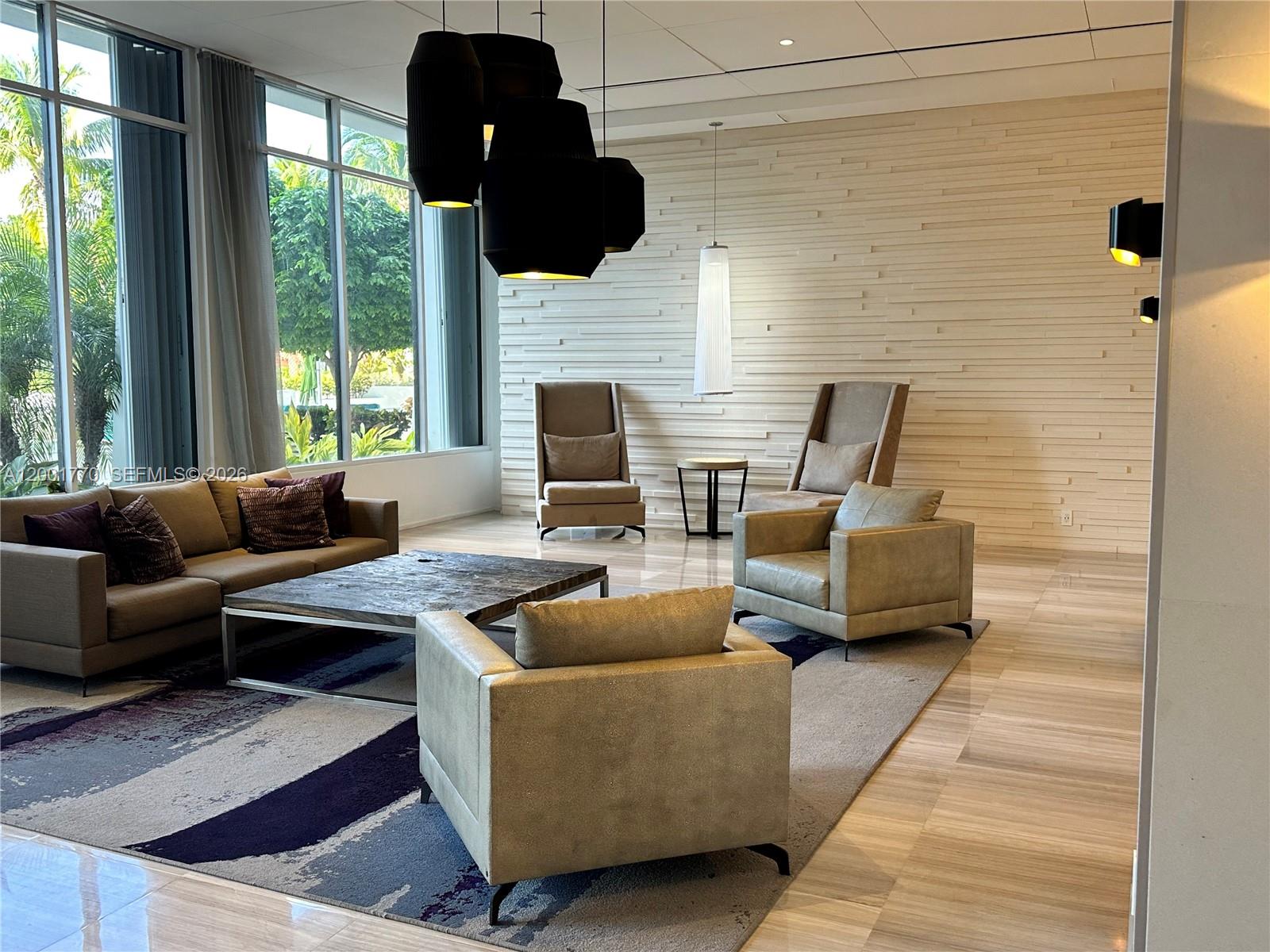 image Arlen House East30