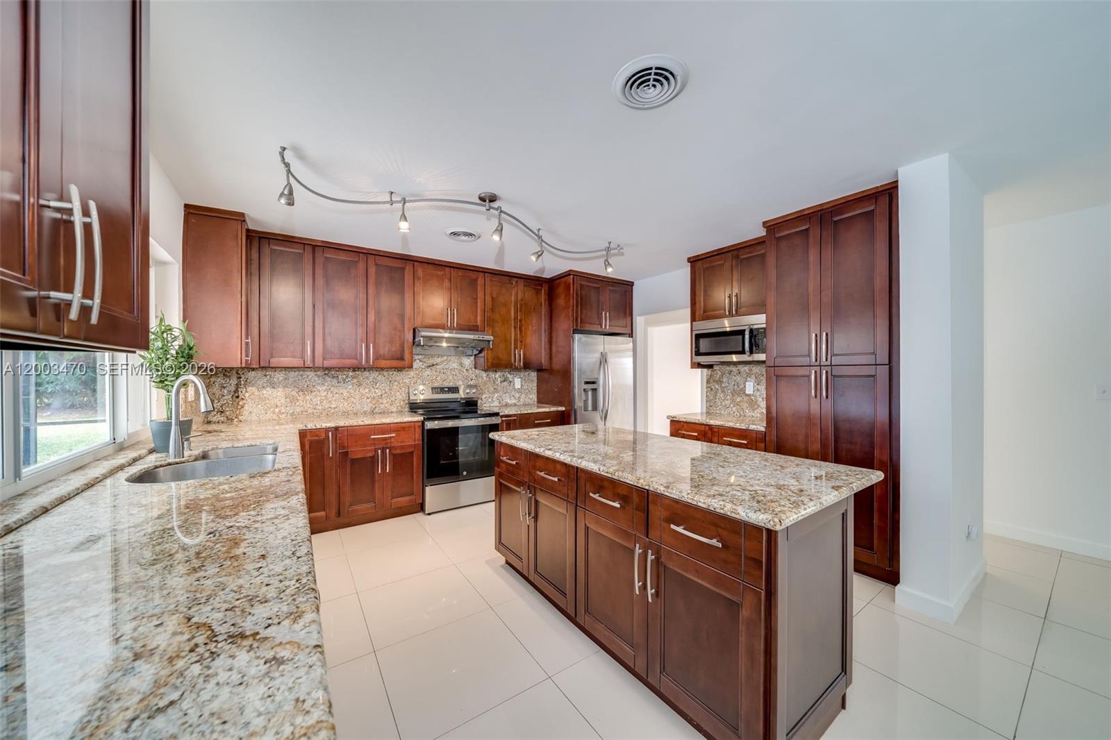 13100 SW 81st Ave Pinecrest, FL 33156