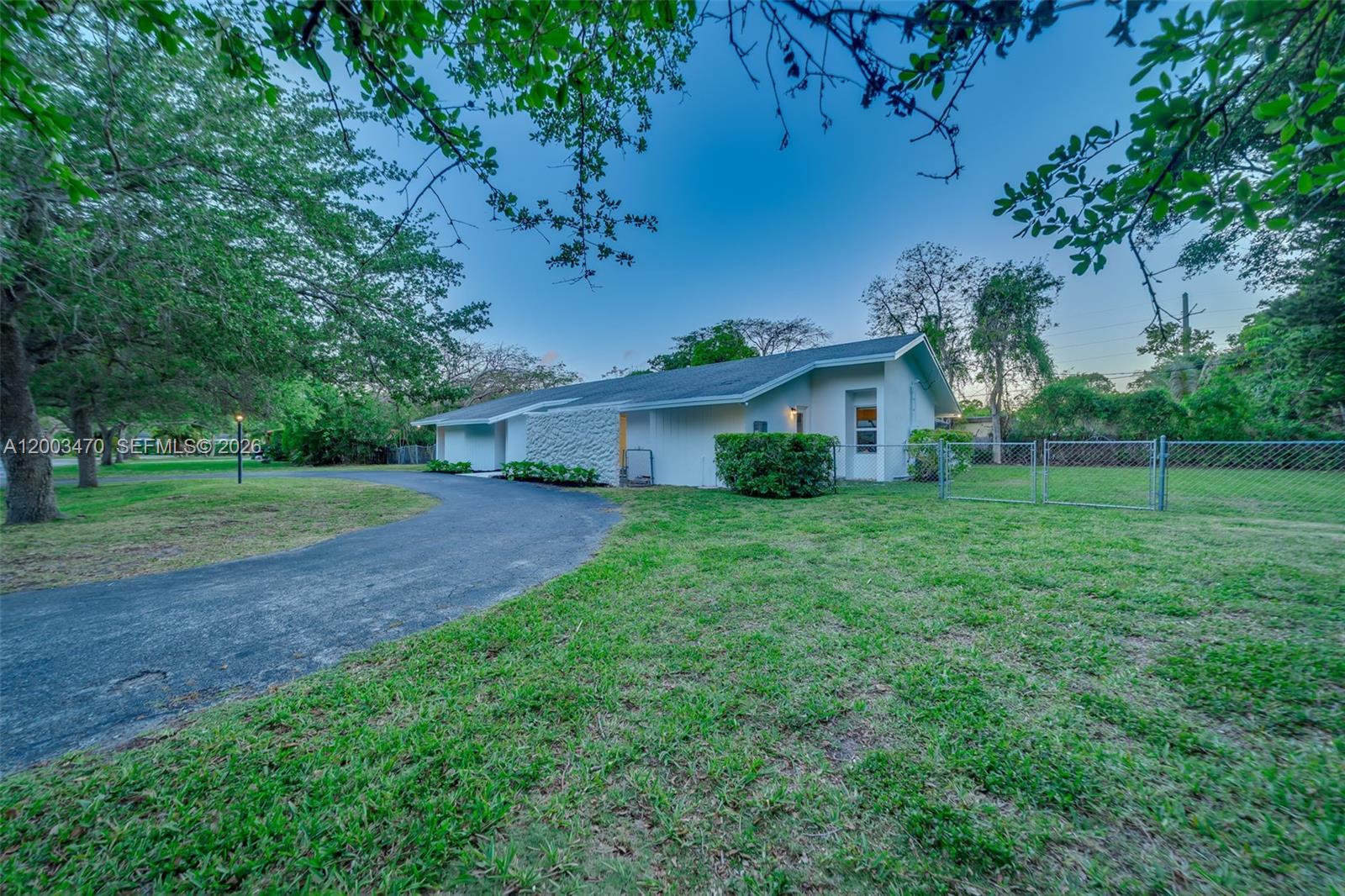 13100 SW 81st Ave Pinecrest, FL 33156