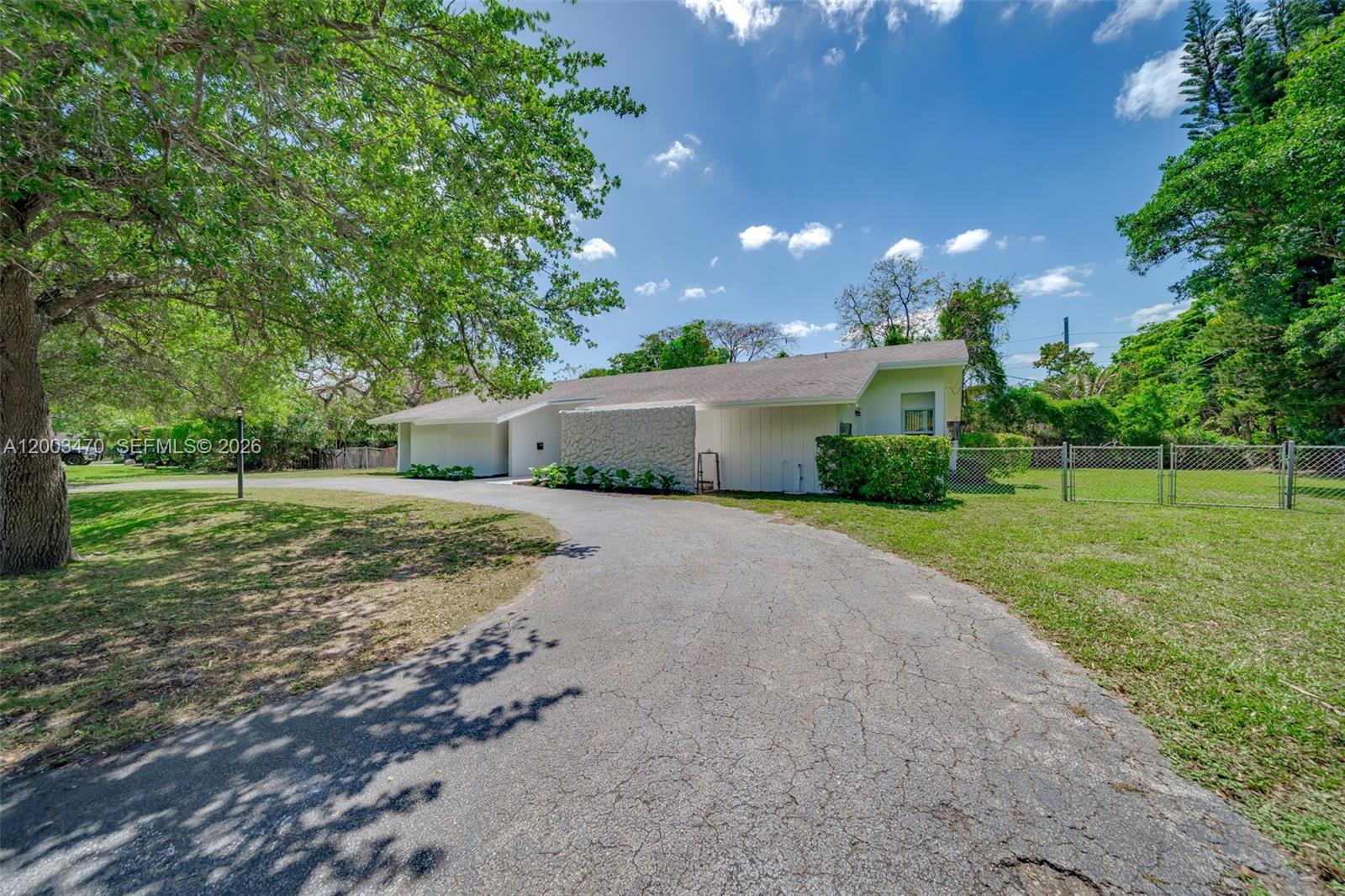 13100 SW 81st Ave Pinecrest, FL 33156