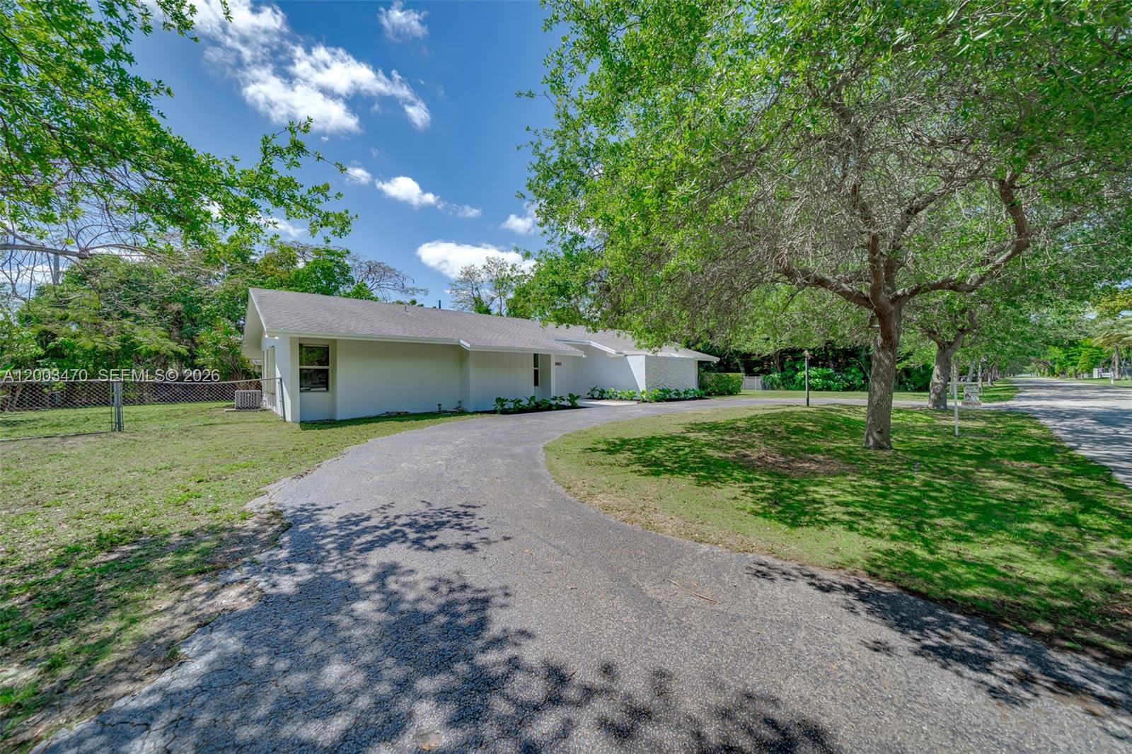 13100 SW 81st Ave Pinecrest, FL 33156